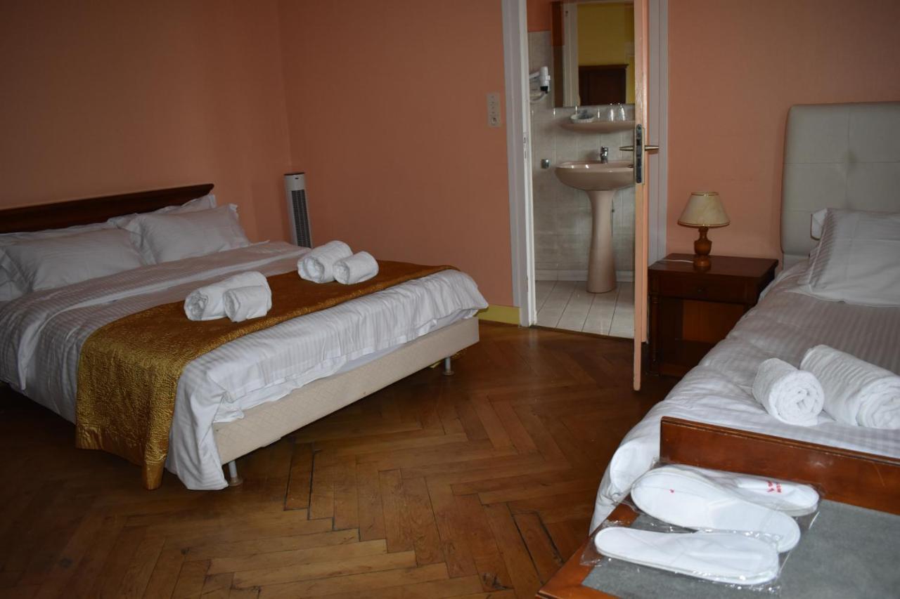 Hotel Le Sauvage Tournus Exterior photo