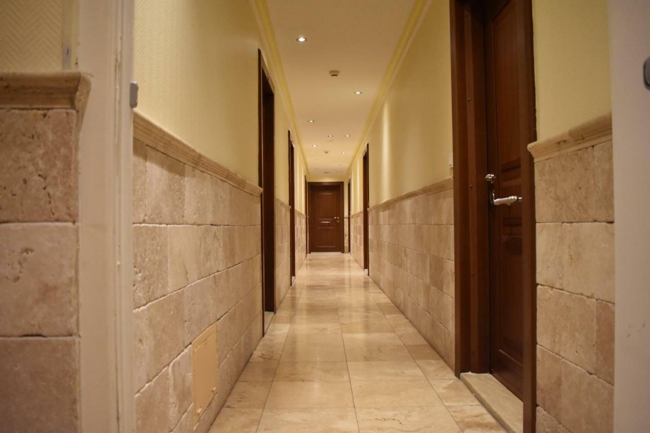 Hotel Le Sauvage Tournus Exterior photo